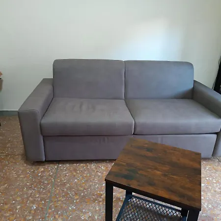 Hortis Apartment, 5 Persone, 2 Camere, Balcone, Metro C Per Il Colosseo A 10 Minuti E Tram Per Termini A 2 Minuti