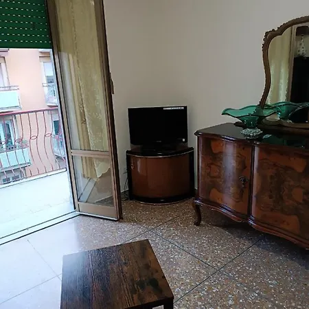 Hortis Apartment, 5 Persone, 2 Camere, Balcone, Metro C Per Il Colosseo A 10 Minuti E Tram Per Termini A 2 Minuti شقة
