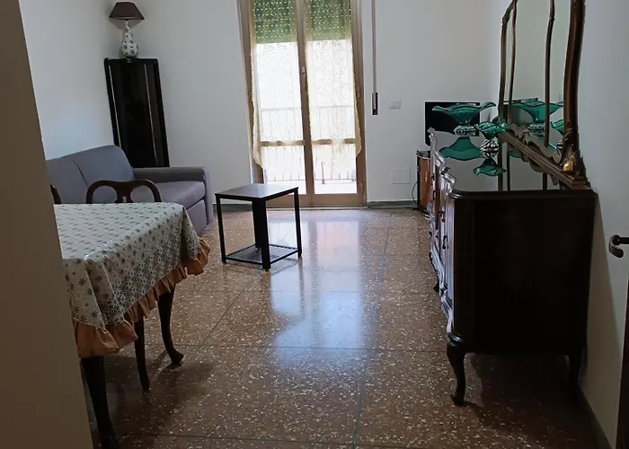 Hortis Apartment, 5 Persone, 2 Camere, Balcone, Metro C Per Il Colosseo A 10 Minuti E Tram Per Termini A 2 Minuti