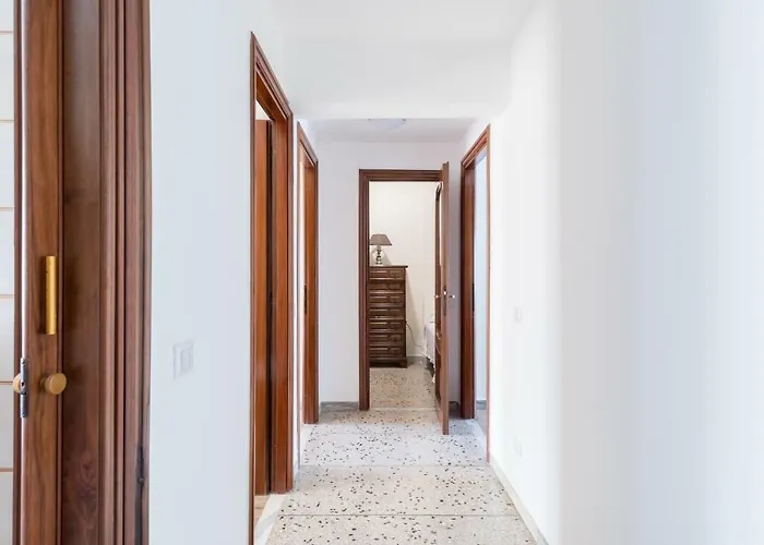 דירה Hortis Apartment, 5 Persone, 2 Camere, Balcone, Metro C Per Il Colosseo A 10 Minuti E Tram Per Termini A 2 Minuti *