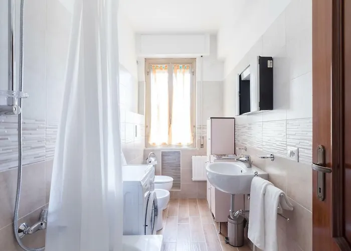 דירה Hortis Apartment, 5 Persone, 2 Camere, Balcone, Metro C Per Il Colosseo A 10 Minuti E Tram Per Termini A 2 Minuti